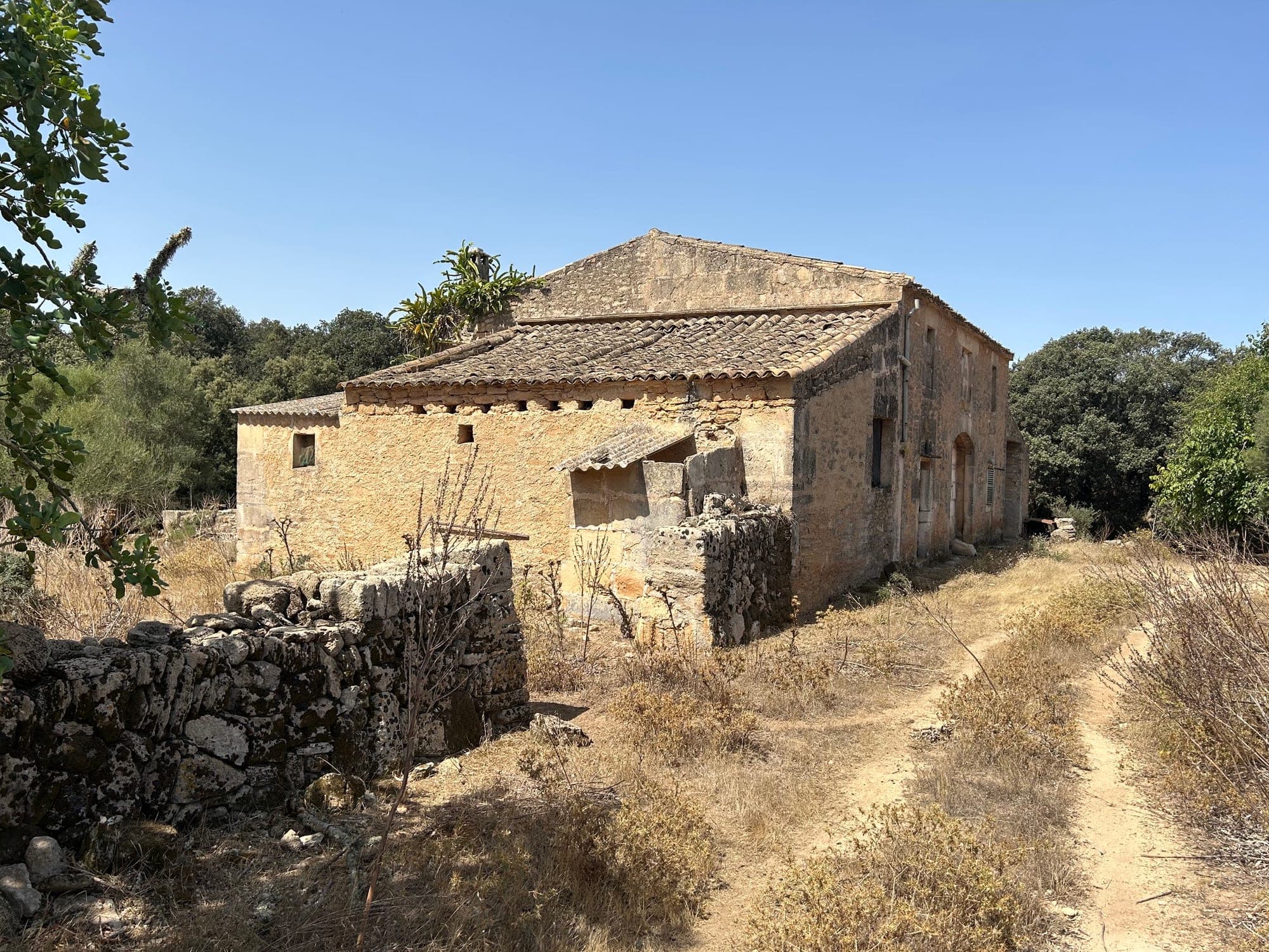 Existing historic Mallorcan finca at Can Caramany